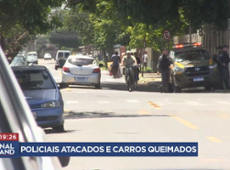 Policiais são atacados e carros queimados em Porto Alegre