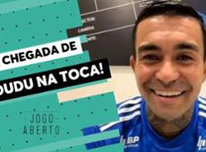 Dudu é recebido com festa para ser apresentado como jogador do Cruzeiro