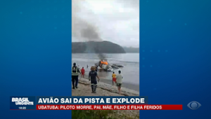 Avião sai da pista e explode