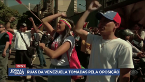 Líder da oposição venezuelana é presa durante protesto contra Maduro