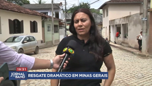 Mulheres são salvas de enxurradas em Minas Gerais