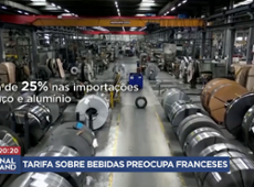 Ameaça de Trump de impor tarifas sobre bebidas preocupa franceses