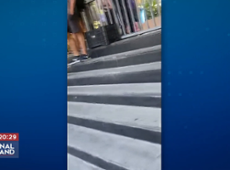 Fernanda Torres visita UERJ para assistir defesa de mestrado do filho