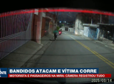 Ladrões atacam família em carro de aplicativo