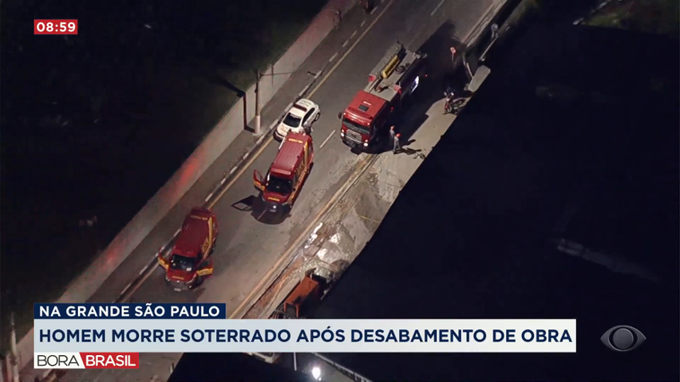 Trabalhador morre soterrado após desabamento de laje em Cotia (SP)
