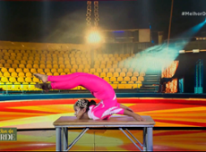 MULHER ELÁSTICA! Esse show de CONTORCIONISMO é INACREDITÁVEL