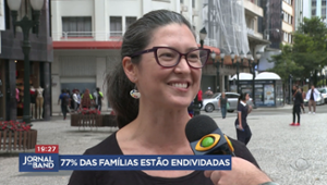 Endividamento cresce no Brasil e atinge 77% das famílias