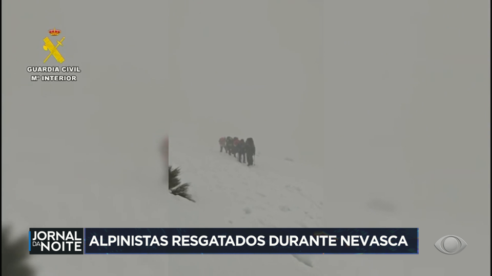 Alpinistas ficam presos em acampamento em montanha na Espanha