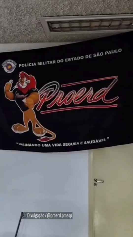 Você fez Proerd? Programa antidrogas nas escolas ainda existe no Brasil ...